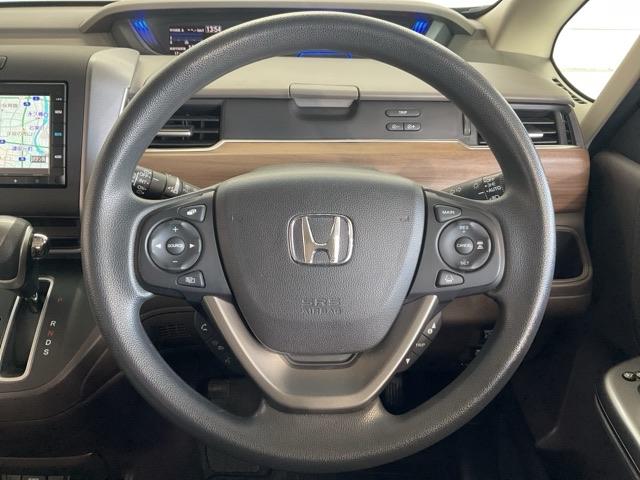 フリード Ｇ・ホンダセンシング　純正メモリーナビ　シートヒーター　ＥＴＣ車載器　両側パワースライドドア　追突被害軽減ブレーキ　ｉストップ　Ｗエアバッグ　パワーウィンドウ　１オ－ナ－　アクティブクルーズコントロール　スマートキ　ＶＳＡ（26枚目）