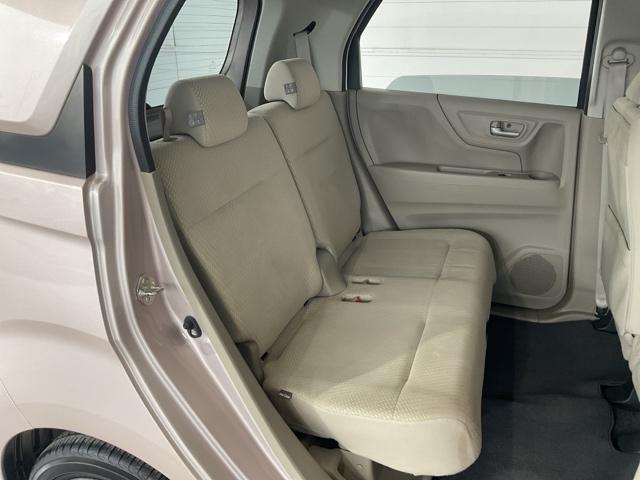 Ｎ－ＷＧＮ Ｇ・Ａパッケージ　ＣＤチューナー　サイドエアバッグ　サイドカーテンエアバッグ　ＨＩＤヘッドライトＣＴＢＡ　セキュリティー　ＡＵＴＯエアコン　パワーウインドウ　スマートキー　ワンオーナー車　ＥＳＣ　運転席助手席エアバック（9枚目）