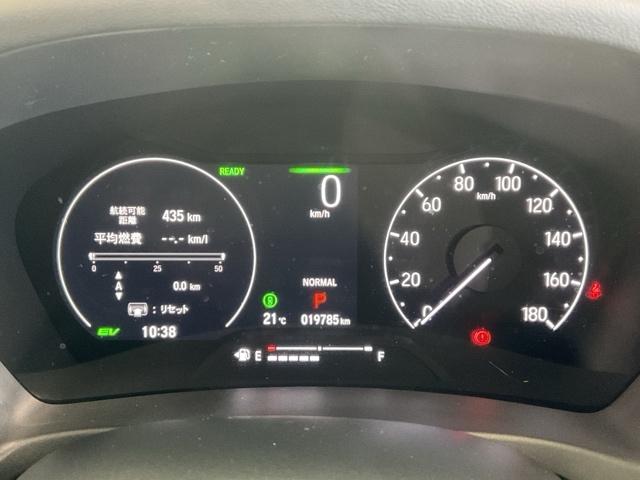 ヴェゼル ｅ：ＨＥＶＺ　ディスプレイオーディオ　シートヒーター　ブラインドスポットディスプレイ　ステアリングヒーター　衝突回避支援ブレーキ機能　１オナ　スマキ　Ｐトランク　フルオートエアコン　エアバッグ　両席エアバック（32枚目）