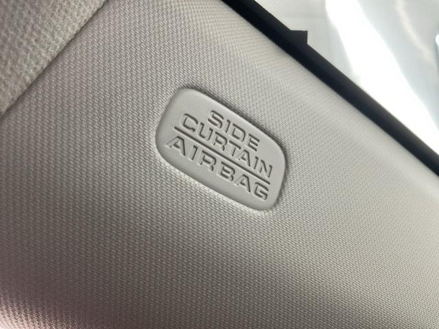 ヴェゼル ｅ：ＨＥＶＺ　ディスプレイオーディオ　シートヒーター　ブラインドスポットディスプレイ　ステアリングヒーター　衝突回避支援ブレーキ機能　１オナ　スマキ　Ｐトランク　フルオートエアコン　エアバッグ　両席エアバック（34枚目）