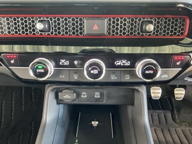 シビック RS 純正9インチコネクトナビ 前後ドライブレコーダー ETC2.0車載器 シートヒーター ブラインドスポットインフォメーション LEDヘッド コーナーセンサー 衝突被害軽減ブレーキ Bカメラ 禁煙車(16枚目)