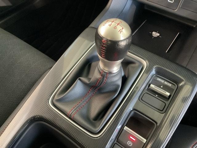 シビック RS 純正9インチコネクトナビ 前後ドライブレコーダー ETC2.0車載器 シートヒーター ブラインドスポットインフォメーション LEDヘッド コーナーセンサー 衝突被害軽減ブレーキ Bカメラ 禁煙車(18枚目)