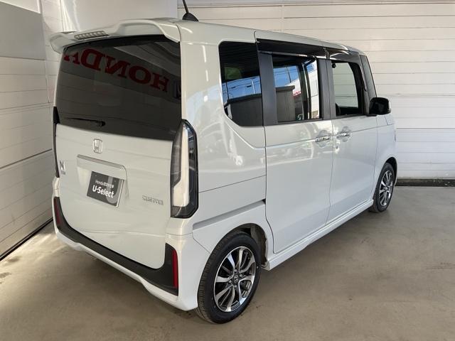 N-BOXカスタム ベースグレード 純正9インチコネクトナビ 前後ドライブレコーダー シートヒーター ETC車載器 LEDヘッドライト USB接続 CMBS Dレコ 禁煙 オートエアコン スマートキ 盗難防止装置 クルコン バックカメラ(5枚目)