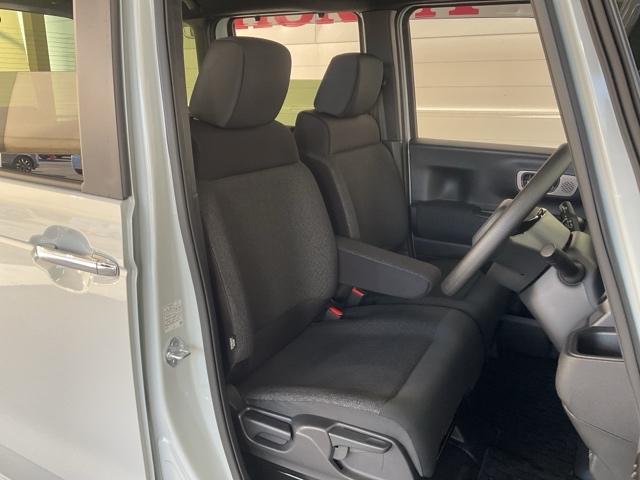 N-BOXカスタム ベースグレード 純正9インチコネクトナビ 前後ドライブレコーダー シートヒーター ETC車載器 LEDヘッドライト USB接続 CMBS Dレコ 禁煙 オートエアコン スマートキ 盗難防止装置 クルコン バックカメラ(9枚目)