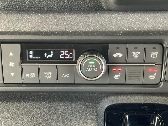 N-BOXカスタム ベースグレード 純正9インチコネクトナビ 前後ドライブレコーダー シートヒーター ETC車載器 LEDヘッドライト USB接続 CMBS Dレコ 禁煙 オートエアコン スマートキ 盗難防止装置 クルコン バックカメラ(18枚目)