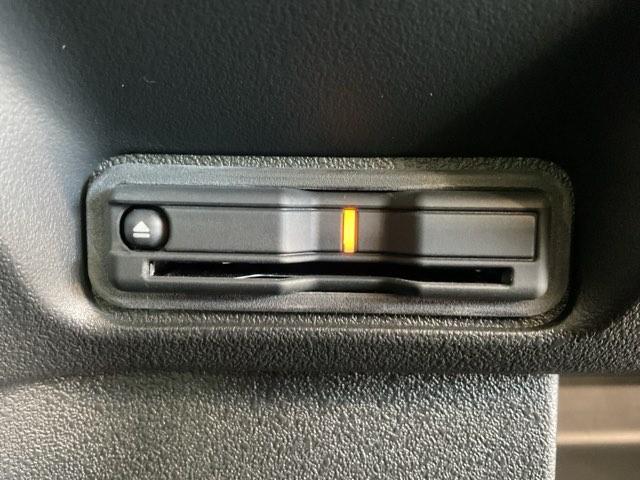 N-BOXカスタム ベースグレード 純正9インチコネクトナビ 前後ドライブレコーダー シートヒーター ETC車載器 LEDヘッドライト USB接続 CMBS Dレコ 禁煙 オートエアコン スマートキ 盗難防止装置 クルコン バックカメラ(19枚目)