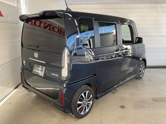 N-BOXカスタム ベースグレード 純正9インチ画面コネクトナビ 前後ドライブレコーダー ETC車載器 両側パワースライドドア シートヒーター LEDヘッドライト W電動ドア USB接続 CMBS Dレコ オートエアコン スマートキ(5枚目)