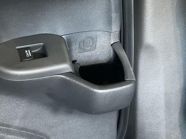 オデッセイハイブリッド ｅ：ＨＥＶアブソルート・ＥＸ　純正１０インチナビ　前後ドライブレコーダー　リモコンエンジンスターター　シートヒーター　ハンズフリーテールゲート　ＥＴＣ２．０車載器　電動Ｒゲート　ＬＥＤライト　シ－トヒ－タ－　両側ＰＳＤ　Ｐアシスト（42枚目）