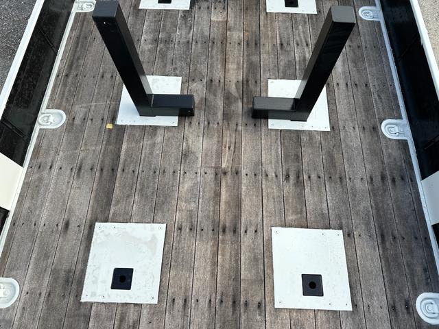 ファイター 　大型　トラック　２デフ　増トン　３軸　低床　ワイド　平ボディ　１１．８トン　平　トラック　強化ボディ　大型トラック（24枚目）