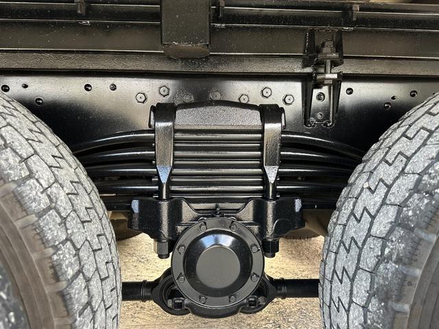 ファイター 　大型　トラック　２デフ　増トン　３軸　低床　ワイド　平ボディ　１１．８トン　平　トラック　強化ボディ　大型トラック（39枚目）