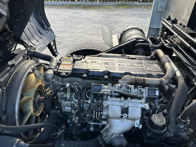 ファイター 　大型　トラック　２デフ　増トン　３軸　低床　ワイド　平ボディ　１１．８トン　平　トラック　強化ボディ　大型トラック（59枚目）