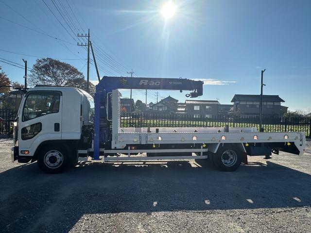 フォワード 　５段クレーン　ラジコン　フックイン　増トン　セルフ　セルフクレーン　ハイジャッキ　ワイドボディ　平ボディ　７．１トントラック　タダノ　平クレーン　回送車　ローダー　中古トラック　重機運搬車　ユニック（13枚目）