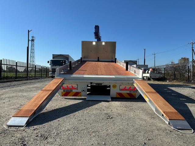 フォワード 　５段クレーン　ラジコン　フックイン　増トン　セルフ　セルフクレーン　ハイジャッキ　ワイドボディ　平ボディ　７．１トントラック　タダノ　平クレーン　回送車　ローダー　中古トラック　重機運搬車　ユニック（30枚目）