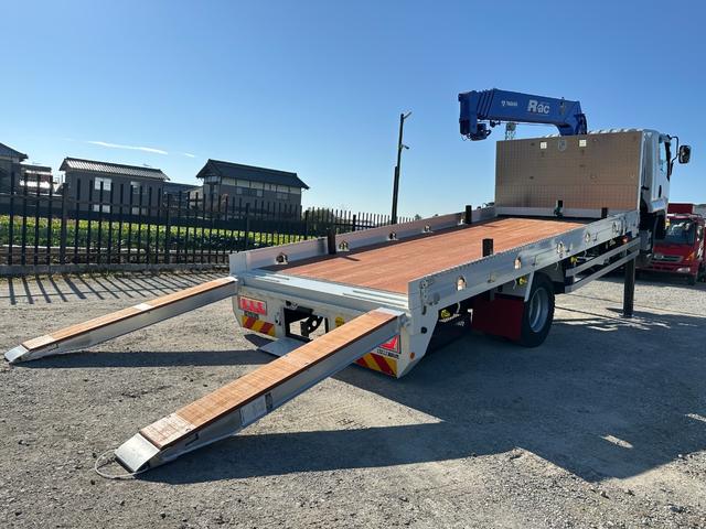 フォワード 　５段クレーン　ラジコン　フックイン　増トン　セルフ　セルフクレーン　ハイジャッキ　ワイドボディ　平ボディ　７．１トントラック　タダノ　平クレーン　回送車　ローダー　中古トラック　重機運搬車　ユニック（32枚目）