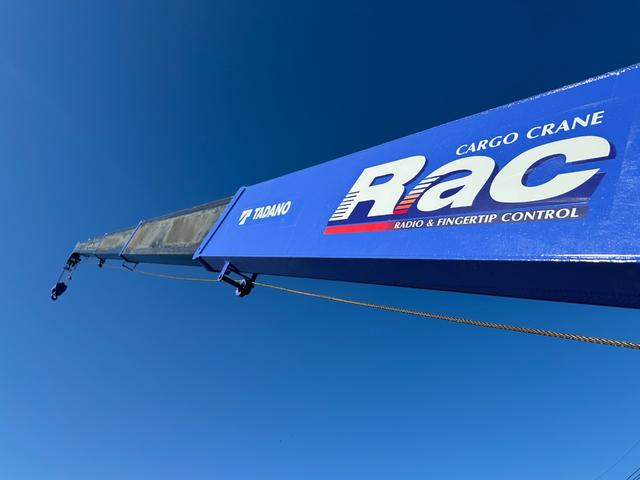 フォワード 　５段クレーン　ラジコン　フックイン　増トン　セルフ　セルフクレーン　ハイジャッキ　ワイドボディ　平ボディ　７．１トントラック　タダノ　平クレーン　回送車　ローダー　中古トラック　重機運搬車　ユニック（56枚目）