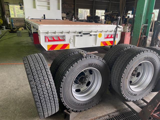 フォワード 　５段クレーン　ラジコン　フックイン　増トン　セルフ　セルフクレーン　ハイジャッキ　ワイドボディ　平ボディ　７．１トントラック　タダノ　平クレーン　回送車　ローダー　中古トラック　重機運搬車　ユニック（80枚目）