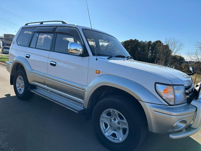 ランドクルーザープラド TXリミテッド 3.0TX ディーゼル 4WD 寒冷地仕様 8人乗り サンルーフ KDJ95W ターボ SUV(18枚目)