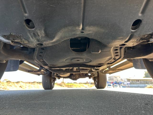 ランドクルーザープラド TXリミテッド 3.0TX ディーゼル 4WD 寒冷地仕様 8人乗り サンルーフ KDJ95W ターボ SUV(29枚目)