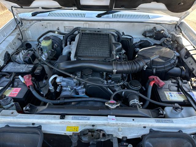 ランドクルーザープラド TXリミテッド 3.0TX ディーゼル 4WD 寒冷地仕様 8人乗り サンルーフ KDJ95W ターボ SUV(38枚目)
