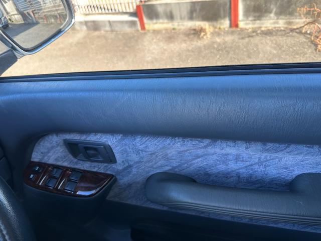 ランドクルーザープラド TXリミテッド 3.0TX ディーゼル 4WD 寒冷地仕様 8人乗り サンルーフ KDJ95W ターボ SUV(58枚目)