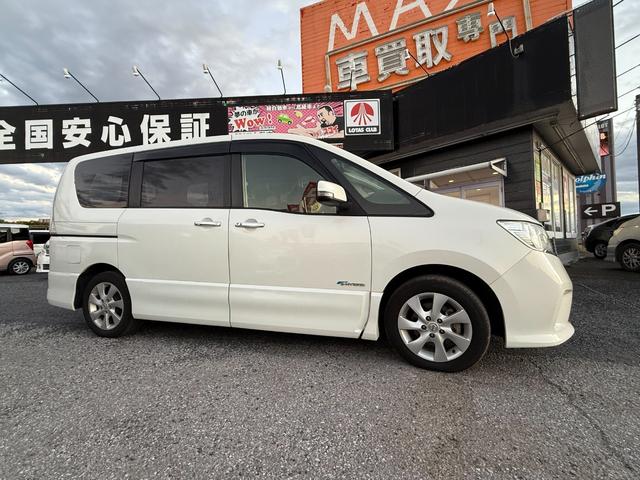 セレナ ハイウェイスター S-ハイブリッド(3枚目)