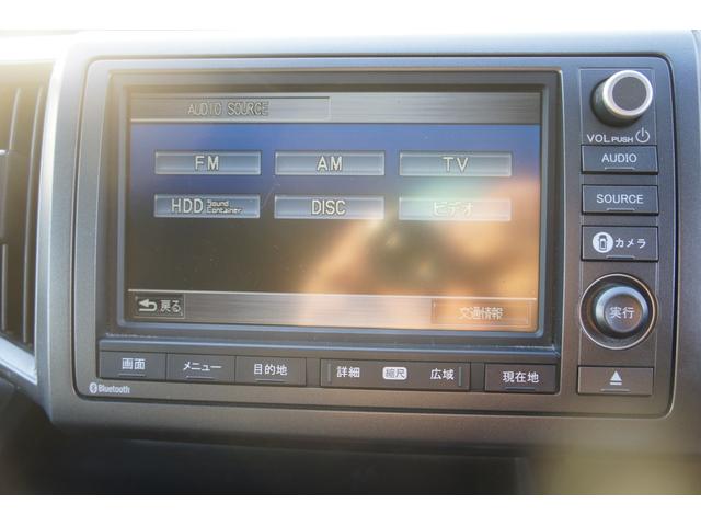 ステップワゴンスパーダ Ｚ　アラウンドビューモニター　リアフリップダウンモニター　スマートキー　両側パワースライドドア　純正ナビ　バックカメラ　ＨＩＤライト　ＨＩＤフォグ　ＥＴＣ（13枚目）