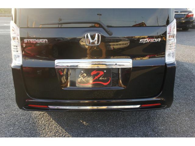 ステップワゴンスパーダ Ｚ　アラウンドビューモニター　リアフリップダウンモニター　スマートキー　両側パワースライドドア　純正ナビ　バックカメラ　ＨＩＤライト　ＨＩＤフォグ　ＥＴＣ（27枚目）