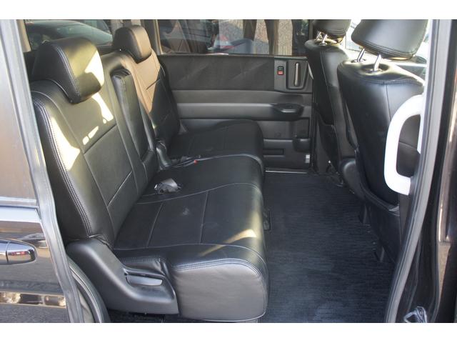 ステップワゴンスパーダ Ｚ　アラウンドビューモニター　リアフリップダウンモニター　スマートキー　両側パワースライドドア　純正ナビ　バックカメラ　ＨＩＤライト　ＨＩＤフォグ　ＥＴＣ（32枚目）