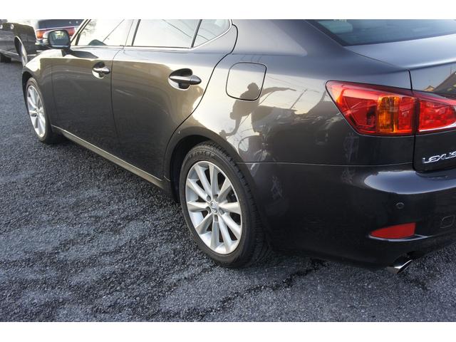 ＩＳ ＩＳ２５０　走行１８４００キロ　スマートキー　プッシュスタート　ナビ　バックカメラ（12枚目）