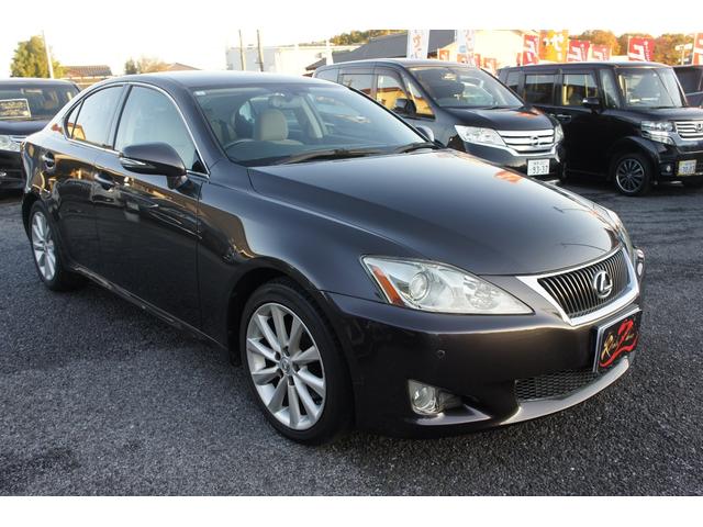 ＩＳ ＩＳ２５０　走行１８４００キロ　スマートキー　プッシュスタート　ナビ　バックカメラ（42枚目）