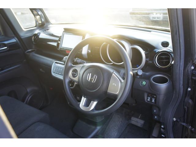 Ｎ－ＢＯＸカスタム Ｇ　ＳＳパッケージ　１年距離無制限保証　両側パワースライドドア　フリップダウンモニター　プッシュスタート　スマートキー　バックカメラ　ナビ（12枚目）