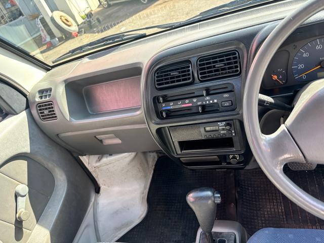 キャリイトラック  4WD AT3速 パワステ エアコン(13枚目)