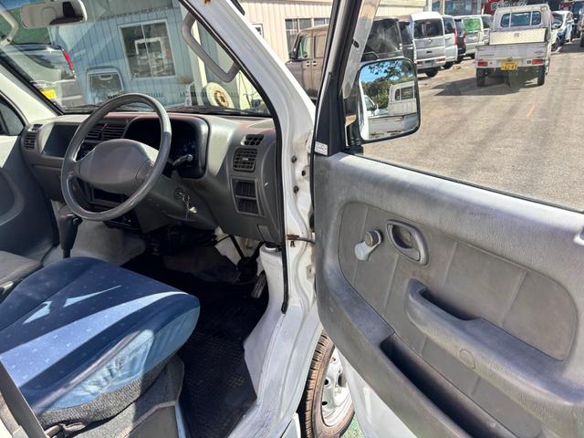 キャリイトラック  4WD AT3速 パワステ エアコン(15枚目)