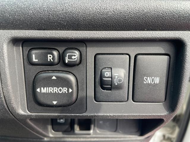 シエンタ Ｘリミテッド　ＥＴＣ　ＴＶ　両側スライド・片側電動　電動格納ミラー　３列シート　ＣＶＴ　アルミホイール　ＣＤ　ＤＶＤ再生　ミュージックプレイヤー接続可　衝突安全ボディ　ＡＢＳ　エアコン　パワーステアリング（5枚目）