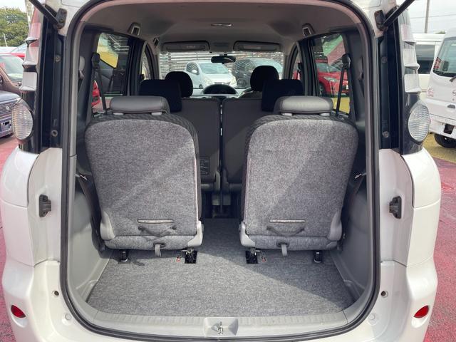 シエンタ Ｘリミテッド　ＥＴＣ　ＴＶ　両側スライド・片側電動　電動格納ミラー　３列シート　ＣＶＴ　アルミホイール　ＣＤ　ＤＶＤ再生　ミュージックプレイヤー接続可　衝突安全ボディ　ＡＢＳ　エアコン　パワーステアリング（18枚目）