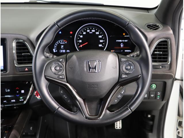 ヴェゼル ＲＳ・ホンダセンシング　盗難防止　バックモニター　サイドエアバック　スマ－トキ－　シートヒータ　ＬＥＤライト　地デジＴＶ　ドライブレコーダー装着車　フルオートエアコン　ＤＶＤ　横滑り防止機能　キーレス（16枚目）