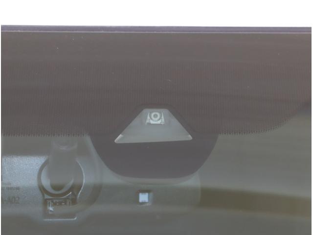 ヴェゼル ＲＳ・ホンダセンシング　盗難防止　バックモニター　サイドエアバック　スマ－トキ－　シートヒータ　ＬＥＤライト　地デジＴＶ　ドライブレコーダー装着車　フルオートエアコン　ＤＶＤ　横滑り防止機能　キーレス（28枚目）