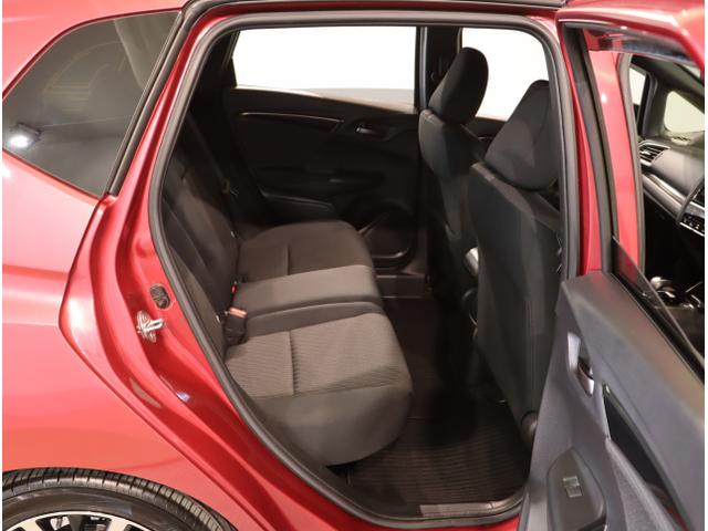 フィットハイブリッド Ｓホンダセンシング　スマ－トキ－　ナビＴＶ　アクティブクルーズコントロール　パワーウインドウ　サイドエアバック　ＤＶＤ再生　パワーステアリング　ＬＥＤヘッドランプ　ＡＢＳ　盗難防止装置　エアバック（40枚目）