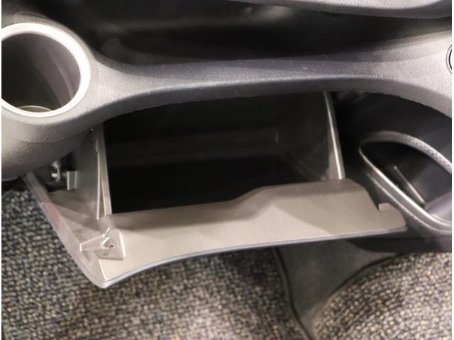 シエンタ ハイブリッドファンベースＧ　ＥＳＣ　エコモード　プリクラッシュセーフティー　パワステ　運転席エアバック　コーナーセンサー　イモビライザー　フルセグＴＶ　ドライブレコーダー　クルコン　スマートキー（40枚目）