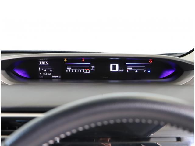 ステップワゴンスパーダ スパーダホンダセンシング　盗難防止　助手席エアバッグ　Ｗパワスラ　地デジ　ＬＥＤライト　横滑り防止システム　オートエアコン　リアカメラ　ドライブレコーダー装着車　ＵＳＢ　ナビ＆ＴＶ　三列シート（16枚目）