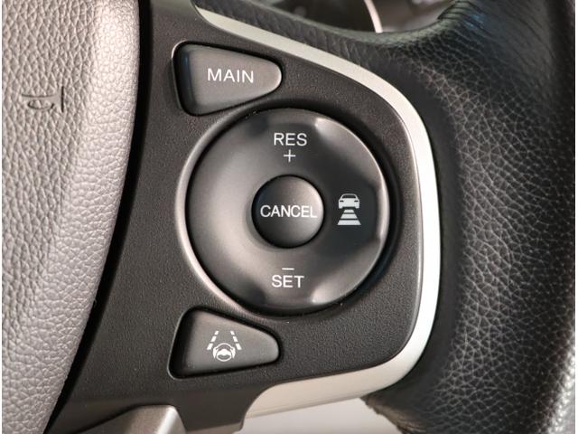 ステップワゴンスパーダ スパーダホンダセンシング　盗難防止　助手席エアバッグ　Ｗパワスラ　地デジ　ＬＥＤライト　横滑り防止システム　オートエアコン　リアカメラ　ドライブレコーダー装着車　ＵＳＢ　ナビ＆ＴＶ　三列シート（29枚目）