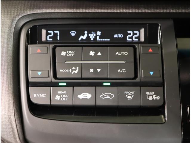 ステップワゴンスパーダ スパーダホンダセンシング　盗難防止　助手席エアバッグ　Ｗパワスラ　地デジ　ＬＥＤライト　横滑り防止システム　オートエアコン　リアカメラ　ドライブレコーダー装着車　ＵＳＢ　ナビ＆ＴＶ　三列シート（31枚目）