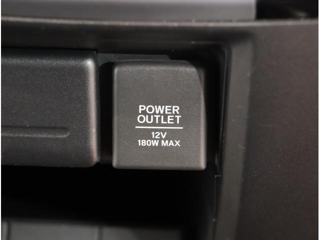 ステップワゴンスパーダ スパーダホンダセンシング　盗難防止　助手席エアバッグ　Ｗパワスラ　地デジ　ＬＥＤライト　横滑り防止システム　オートエアコン　リアカメラ　ドライブレコーダー装着車　ＵＳＢ　ナビ＆ＴＶ　三列シート（36枚目）