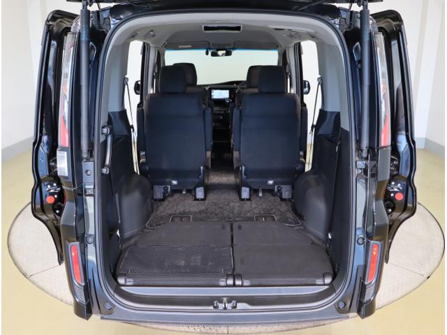 ステップワゴンスパーダ スパーダホンダセンシング　盗難防止　助手席エアバッグ　Ｗパワスラ　地デジ　ＬＥＤライト　横滑り防止システム　オートエアコン　リアカメラ　ドライブレコーダー装着車　ＵＳＢ　ナビ＆ＴＶ　三列シート（49枚目）