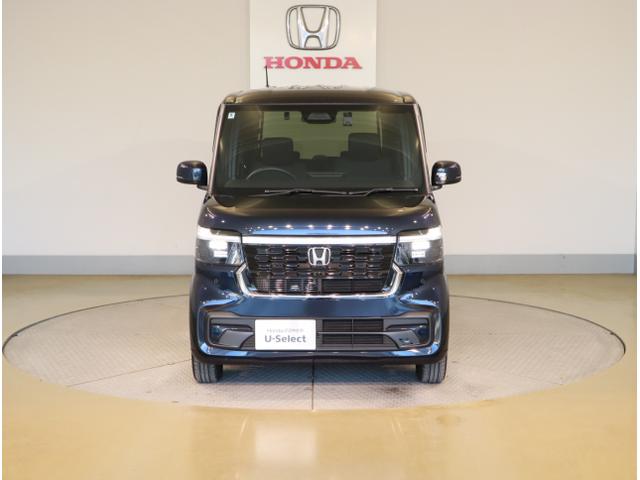 Ｎ－ＢＯＸカスタム ベースグレード　Ｗ電動ドア　ＵＳＢ接続　ＣＭＢＳ　Ｄレコ　ベンチシート　オートエアコン　スマートキ　ＬＥＤ　盗難防止装置　クルコン　ＥＴＣ　フルセグＴＶ　パワーステアリング　エアバッグ　ＥＳＣ　ＡＢＳ（10枚目）