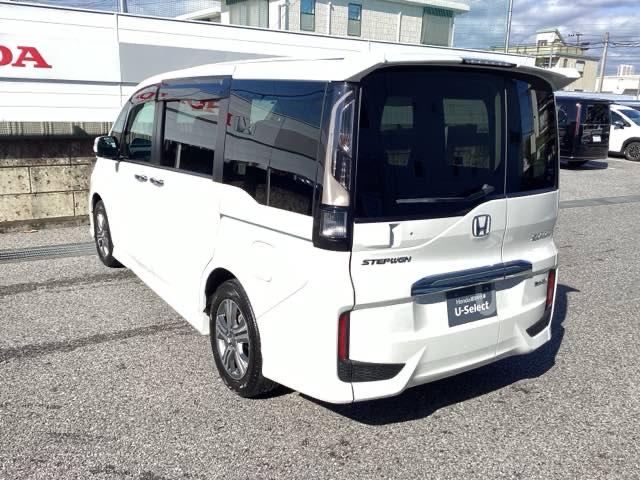 ステップワゴンスパーダ ｅ：ＨＥＶスパーダＧ・ＥＸホンダセンシング　エアバック　Ｐアシスト　地デジ　クルコン　サイドエアバッグ　シ－トヒ－タ－　衝突軽減システム　スマキー　ＬＥＤランプ　ドラレコ　ＡＢＳ　キーレス　ＥＴＣ（9枚目）