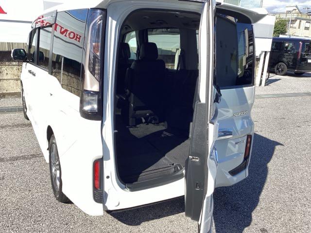 ステップワゴンスパーダ ｅ：ＨＥＶスパーダＧ・ＥＸホンダセンシング　エアバック　Ｐアシスト　地デジ　クルコン　サイドエアバッグ　シ－トヒ－タ－　衝突軽減システム　スマキー　ＬＥＤランプ　ドラレコ　ＡＢＳ　キーレス　ＥＴＣ（23枚目）