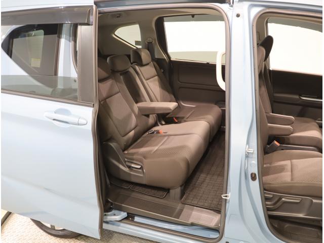 フリードハイブリッド ハイブリッド・Gホンダセンシング 軽減ブレーキ キーフリーシステム DVD再生可能 ECON 後カメラ Aクルーズ 地デジフルセグTV LEDヘッドランプ シートH 横滑防止 ドライブレコーダ USB(42枚目)