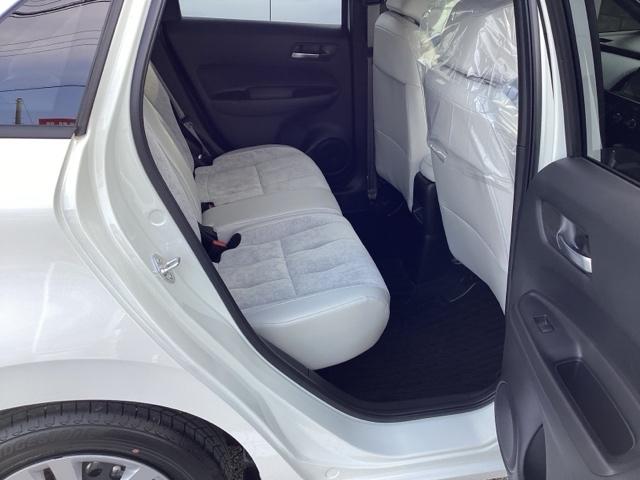 フィット ホーム 記録簿 衝突軽減 リアカメラ ソナー AAC 横滑り防止機能 サイドエアバック シートヒーター オートライト LEDライト クルーズコントロール パワーウィンドウ スマキー DVD ドラレコ(14枚目)