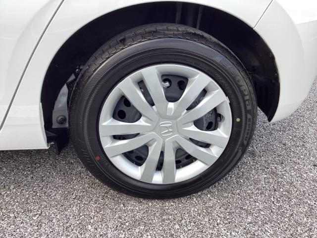 フィット ホーム 記録簿 衝突軽減 リアカメラ ソナー AAC 横滑り防止機能 サイドエアバック シートヒーター オートライト LEDライト クルーズコントロール パワーウィンドウ スマキー DVD ドラレコ(20枚目)